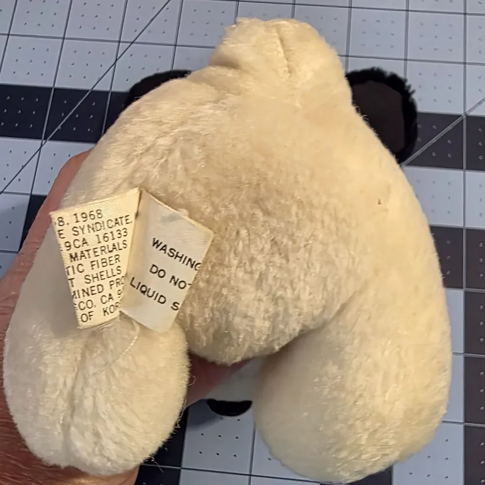 Vintage Snoopy Plush Stuffed Animal 1968 United Feature Syndicate Peanuts White